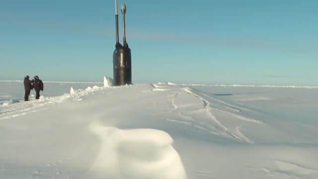 Confruntare între SUA şi Rusia, la Polul Nord. Imagini inedite de pe un submarin nuclear american