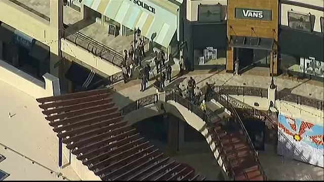 Și-a ucis fosta soție în mall, apoi a încercat să se sinucidă. Scene de panică în SUA