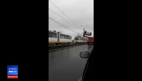 Ploaia înghețată a blocat linia tramvaiului 41 în București