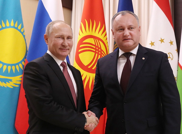 Vladimir Putin a primit Moldova ca "observator" în Uniunea Economică Eurasiatică