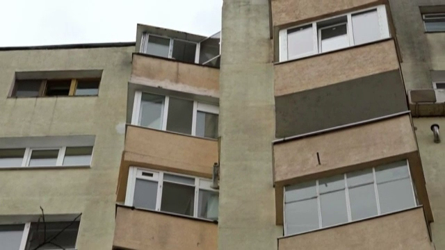 Tânărul din Cluj-Napoca, acuzat că şi-a ucis bunica şi şi-a bătut crunt bunicul, internat la psihiatrie