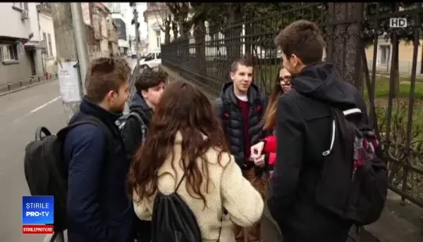 Elevi eliminați de la simularea Bacalaureatului. Cum au fost prinși