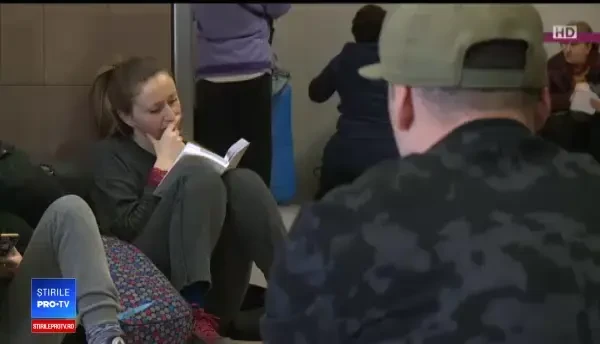 Mii de turiști, afectați de vremea rea. Întârzieri de 2-3 ore, pe Aeroportul Henri Coandă