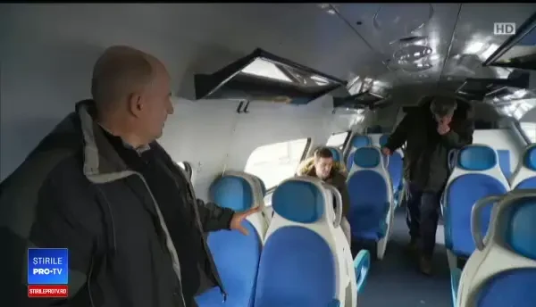Reacția directorului CFR când vede un vagon proaspăt reabilitat. Arată jalnic