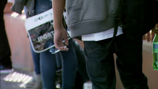 Trei elevi din Isaccea, la spital după ce au fumat o ţigară. Ce era în ea