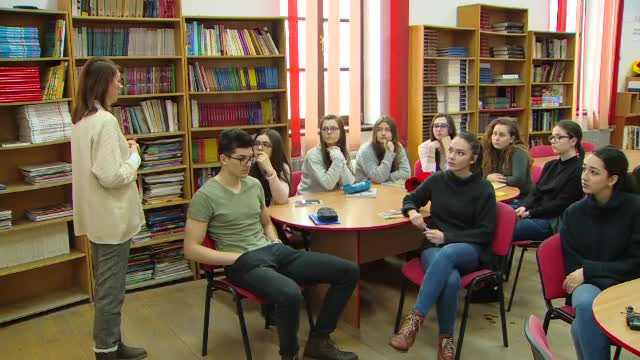 Elevii nu ştiu ce vor face la terminarea şcolii. Un consilier vocaţional la 1.200 de copii