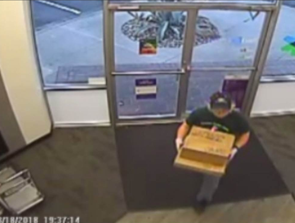 Principalul suspect în cazul exploziilor din Texas, identificat. Avea 24 de ani și nu era cunoscut poliției