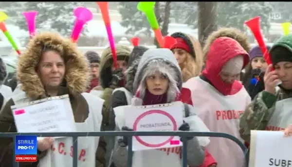 Zeci de consilieri de probaţiune au protestat față de salarii și condițiile de lucru