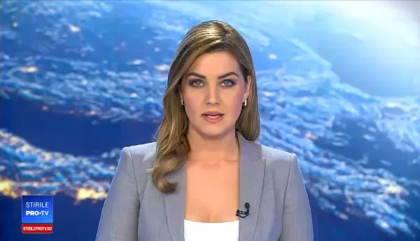 Tone de gunoaie, adunate pe faleză, la Tulcea și Galați