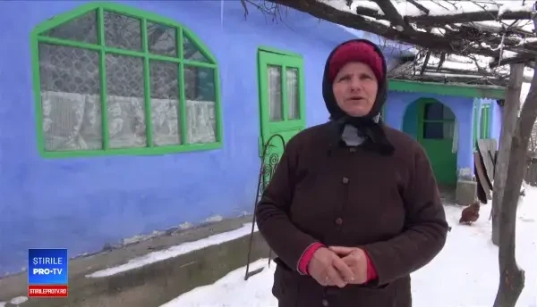 Un tânăr a jefuit un întreg sat, promiţând că aduce lemne. Câţi bani a strâns