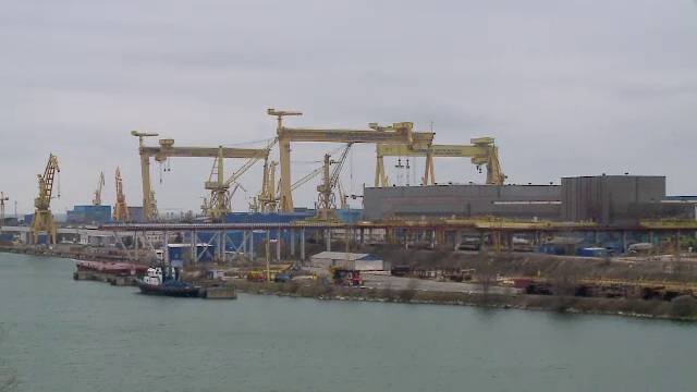 Protest al angajaților Şantierului Naval Mangalia în fața Ministerului Economiei. Salariile nu au mai fost plătite de 2 luni