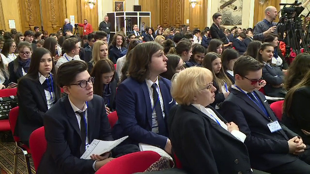 Elevii colegiului Lauder au intrat în pielea ambasadorilor: „Avem nevoie de puțină diplomație”