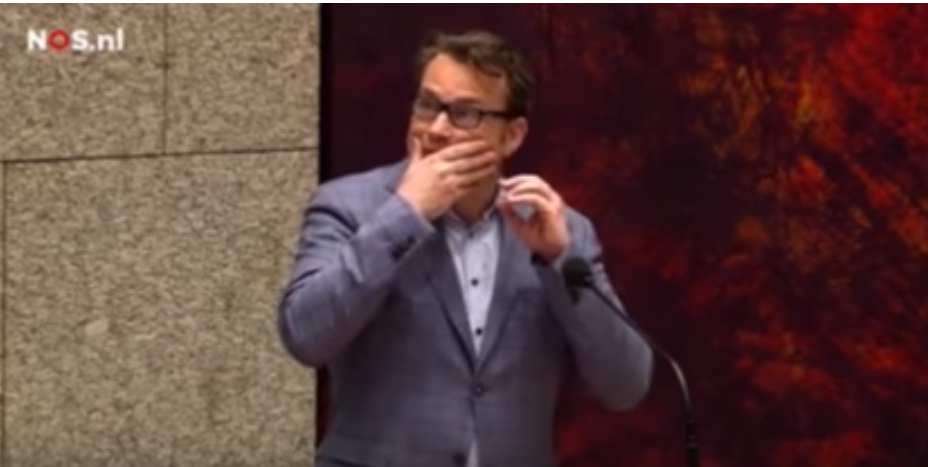 Tentativă de suicid în Parlamentul olandez, în timpul dezbaterilor. Ce l-a supărat pe bărbat