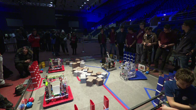Lupte între roboți, în Capitală. Patru echipe vor merge la concursul din SUA