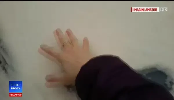 Zăpadă portocalie în mai multe zone din țară. E periculoasă pentru sănătate