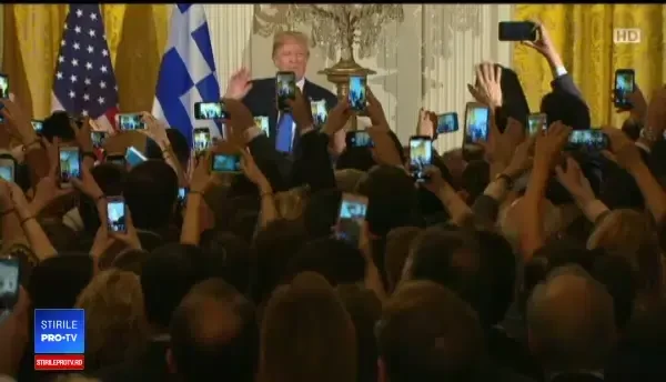 Donald Trump impune taxe vamale suplimentare importurilor din China. Reacția Beijingului