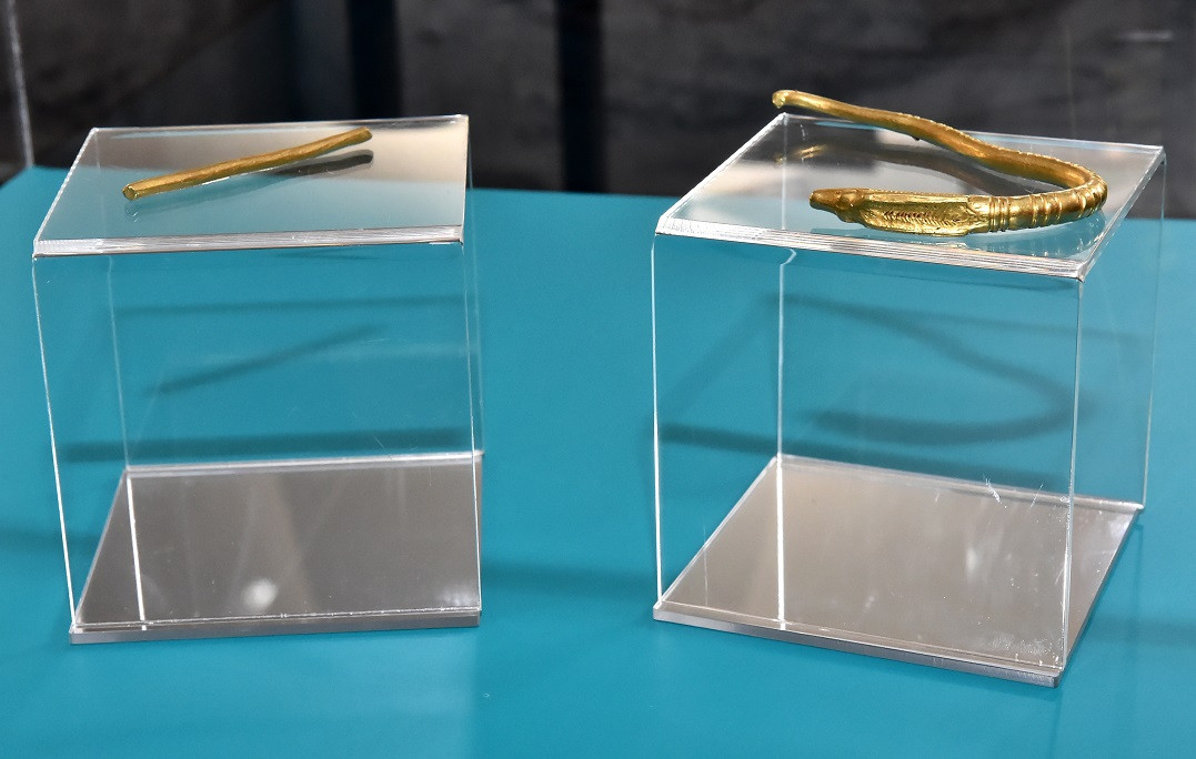 Traficanţii comorilor dacice de la Sarmizegetusa scapă de pedepse. Pagubă de 1,4 milioane euro