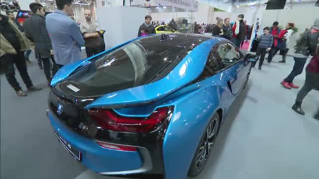 Salonul Auto București: Noul Touareg, BMW I8 electric și Rolls Royce de 700.000 de euro