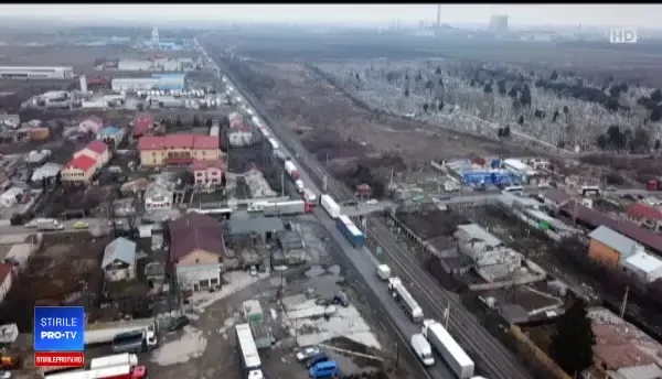 Centura Bucureștiului vs Centura Sofiei. Ei au 5 benzi și giratorii suspendate, noi facem slalom printre gropi