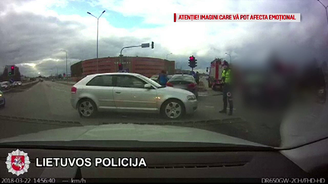 Cum a dat de necaz un șofer curios din Lituania. VIDEO