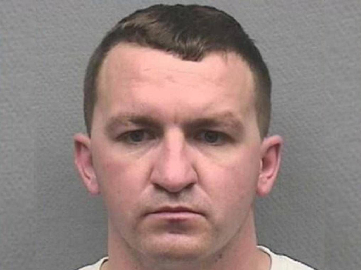 Un tată a încercat să își vândă fetița pentru a fi abuzată sexual