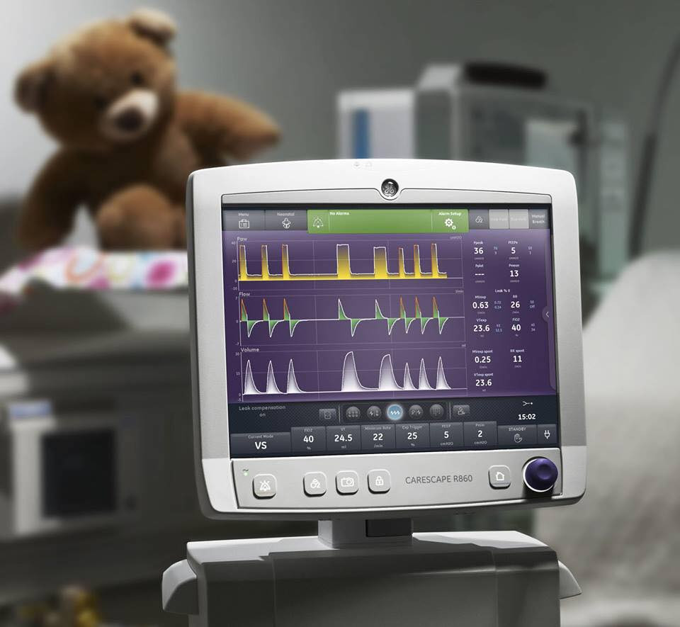 O tânără își donează ziua de naștere pentru a ajuta spitalul să primească un ventilator