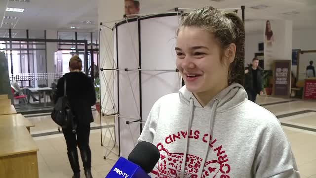 Elevii care au avut șansa de a da concurs de admitere în martie. Unii au plâns de emoție