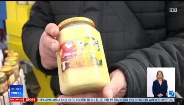 Sute de apicultori s-au strâns, în acest weekend, la Blaj: „Încercăm să aducem miere vie, adevărată”