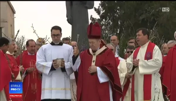 Duminica Floriilor. Procesiune impresionantă în București