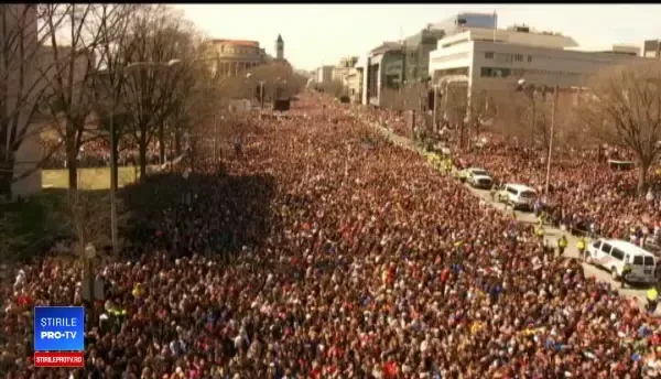 Marșul pentru viețile noastre, organizat în 800 de orașe din SUA, la o lună de la atacul din Florida