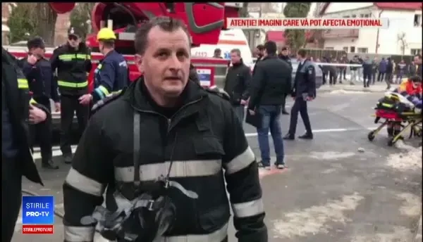 Incendiu într-un bloc din Brașov. Pompierii au salvat 20 de persoane