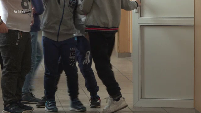 Bătaie între doi elevi de clasa a patra, într-o școală din Dâmbovița