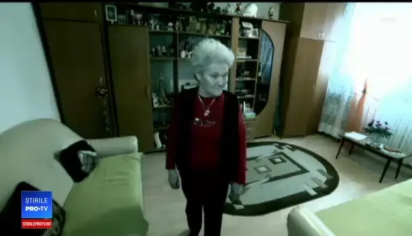 Zeci de bătrâni îngrijesc copiii abandonați de la Spitalul Marie Curie: ”Mă gândesc la copiii mei”