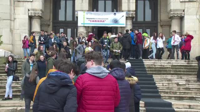 Liceele profesionale din Galați, în criză de elevi. Clasele ar putea să dispară