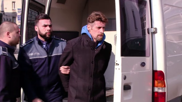 Criminalul din Brașov are o zgârietură pe obraz și a spus cine i-a făcut-o. Ce l-a întrebat cumnata lui