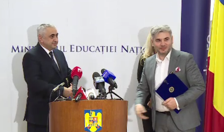 Ministrul Educației promite că nicio școală nu va mai avea toaletă în curte în 2 ani