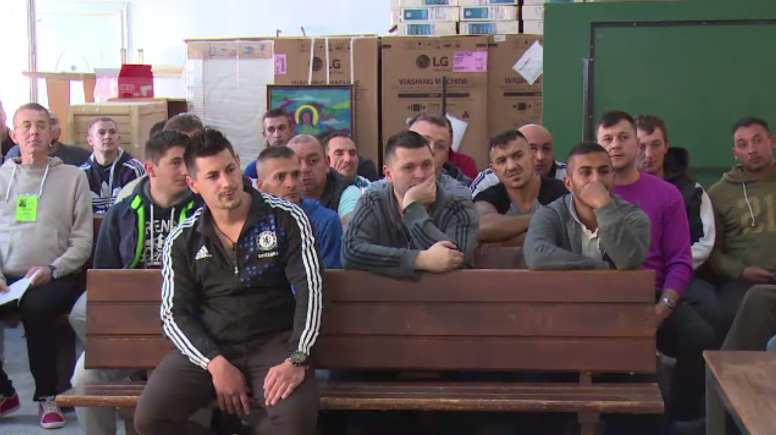 Un deputat PSD explică de ce propune haine, bani şi cazare pentru deținuți la eliberare