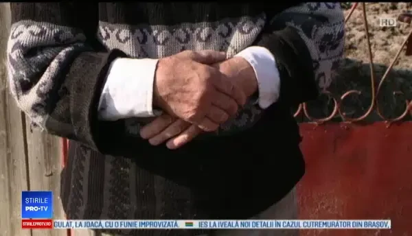 Copilul care s-a strangulat din greșeală în timp ce se juca este în stare gravă