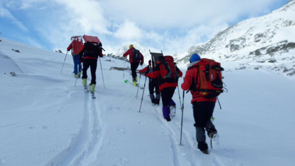 Turişti dispăruți în Munţii Făgăraş. Două cadavre au fost localizate din elicopter