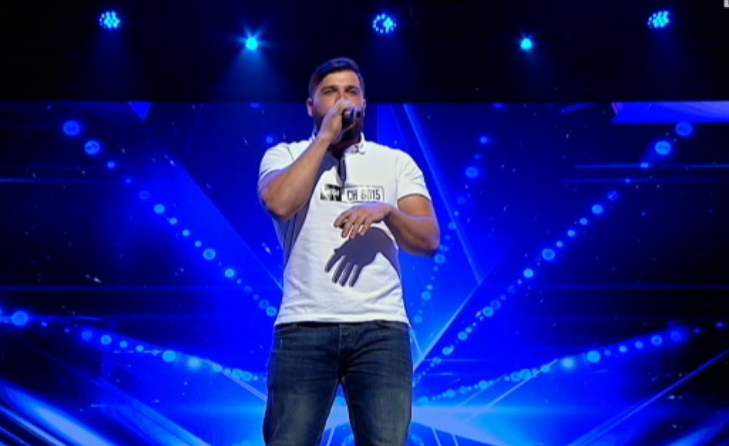 Lucrează la o fabrică de mobilă, dar e pasionat și de muzică. Ce i-a cerut Andrei la Românii au talent