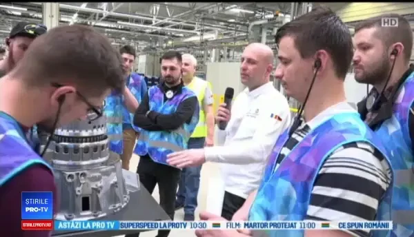 Sute de studenți au putut vedea cum se lucrează în fabricile care furnizează componente auto de lux