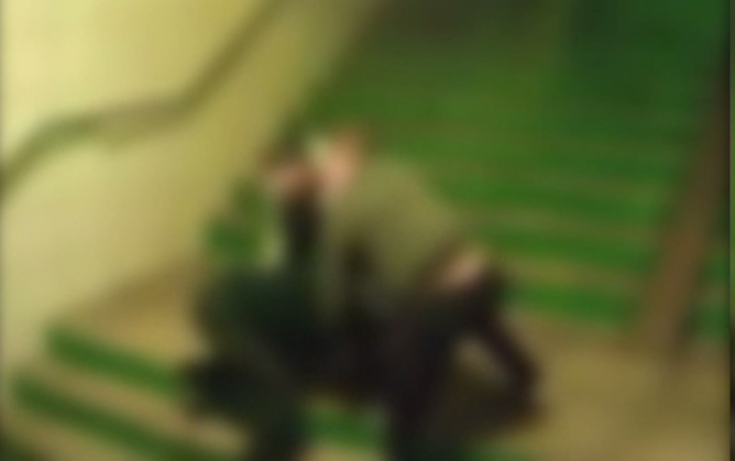 Tinerii care au bătut un bătrân în Brașov au spus de ce l-au atacat