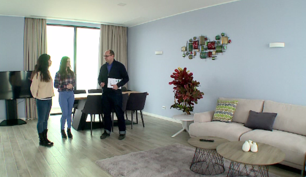 Se caută angajați pentru hotelurile de lux de pe litoral. Salariul unei cameriste