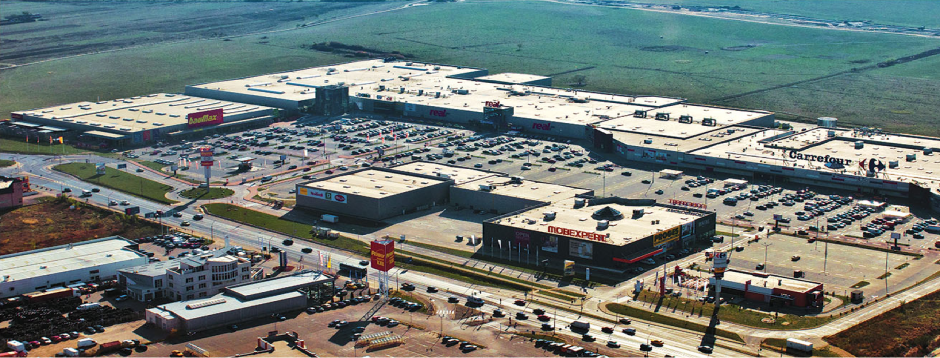 Doi bărbaţi, loviţi de o placă de beton pe şantierul de lângă mall-ul din Sibiu