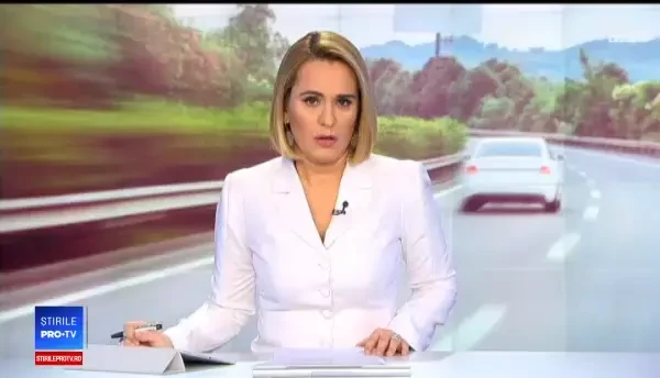 Șofer filmat gonind pe contrasens, la Mioveni. În mașină avea și un copil