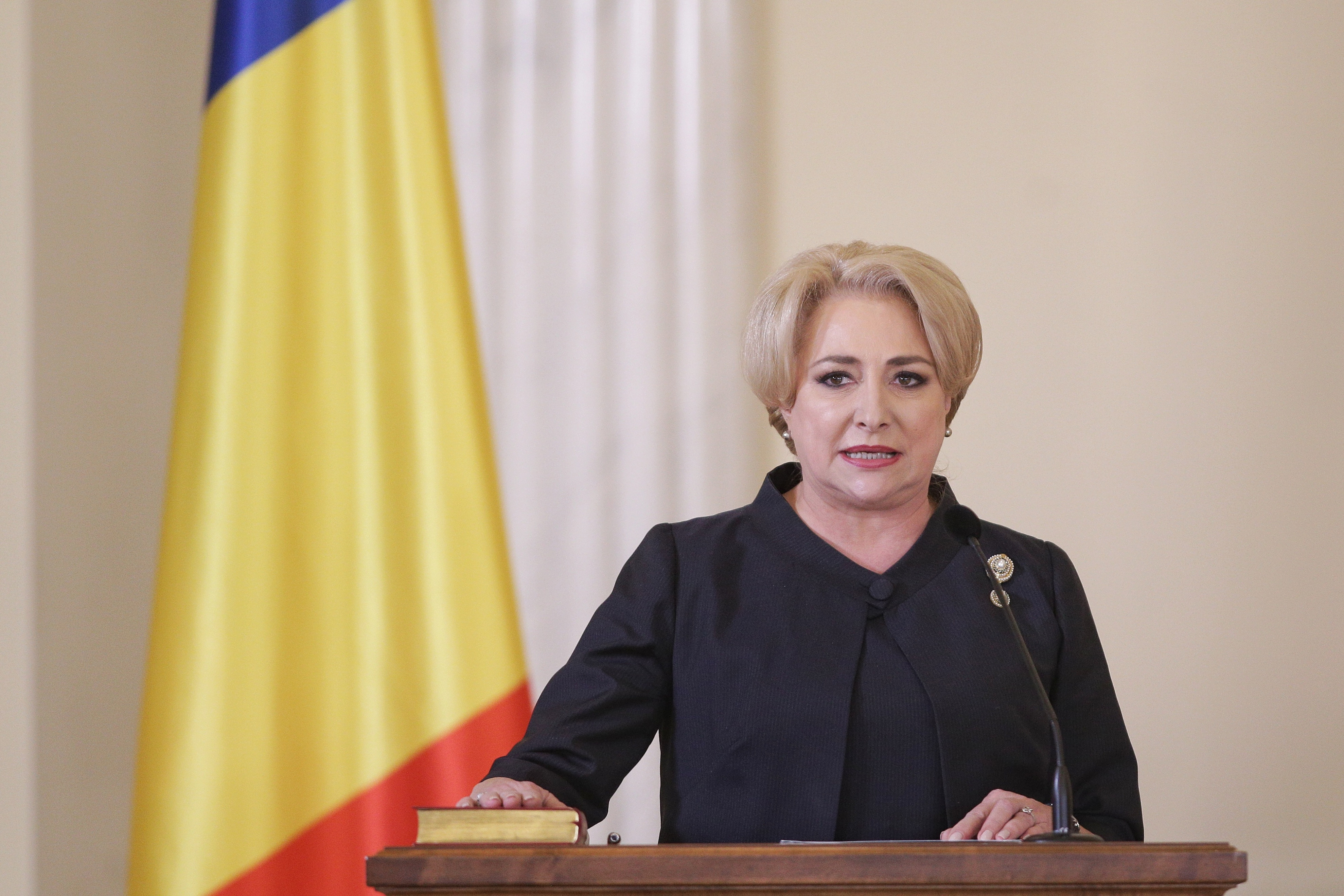 Viorica Dăncilă, primită vineri de Papa Francisc la Palatul Apostolic din Vatican
