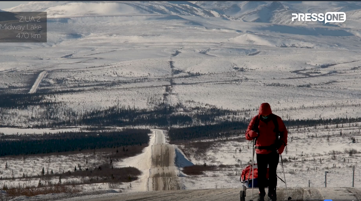 Imagini nemaivăzute cu Tiberiu Ușeriu, din timpul Ultramaratonului Arctic: „Îmi pică și-o unghie. E o distracție”