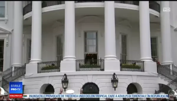 Înconjurat de zeci de copii, Trump nu s-a putut abține de la declarații politice. Cu ce s-a lăudat