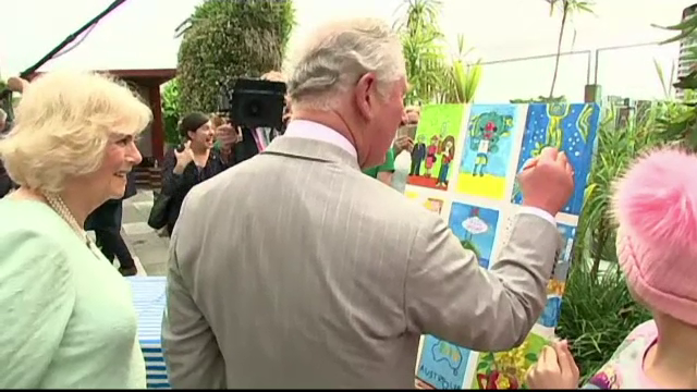 Prinţul Charles şi ducesa de Cornwall, primiţi cu onoruri la Brisbane