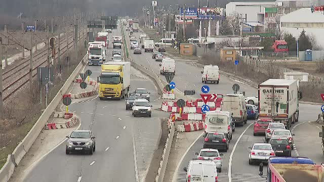 Un consilier de la primăria Capitalei vrea să interzică maşinile Euro 1-Euro 4 de anul viitor